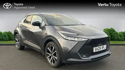 Used 2025 Toyota C-HR Design SUV | £26,979 (Fair price)