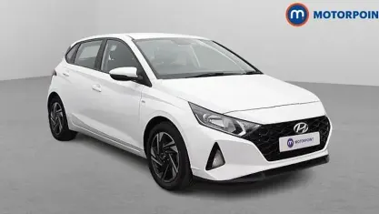 Used Hyundai i20 SE 101 HP (74 kW) 2021 White Hatchback