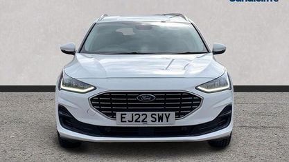 Używany Ford Focus Titanium 125 KM (91 kW) 2022 Biały Kombi