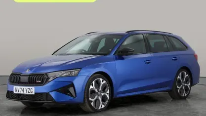 Used Skoda Octavia vRS 265 HP (194 kW) 2025 Blue Estate