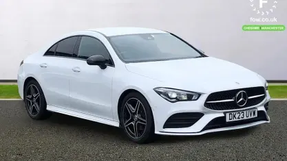 Usado Mercedes CLA180 AMG Line Premium 136 CV (100 kW) 2022 Blanco Berlina