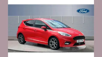 Usado Ford Fiesta ST-Line X 140 CV (102 kW) 2019 Rojo Utilitario
