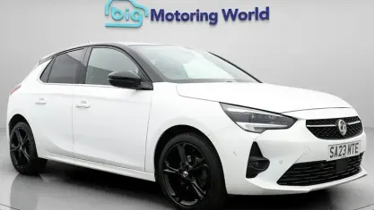 Used Vauxhall Corsa Ultimate 131 HP (96 kW) 2023 White Hatchback