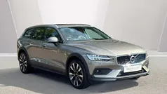 727 pebble grey Used 2020 Volvo V60 CC Plus Estate | £27,990 (Fair price)