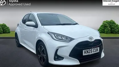 Used Toyota Yaris Hybrid Design 116 HP (85 kW) 2025 Hatchback