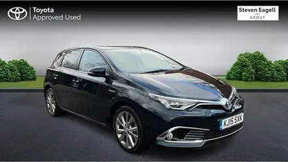 Used Toyota Auris Hybrid 136 HP (100 kW) 2016 Hatchback