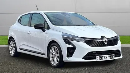 Used 2025 Renault Clio V Evolution Hatchback | £15,490 (Good price)