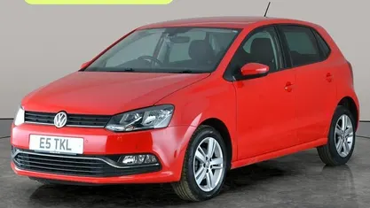 Used VW Polo Edition 90 HP (66 kW) 2017 Red Hatchback