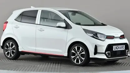 Used Kia Picanto GT-Line 67 HP (49 kW) 2024 White Hatchback