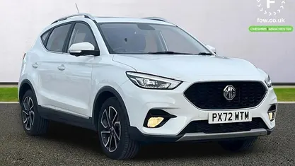 Used MG ZS Exclusive 111 HP (81 kW) 2023 White Hatchback