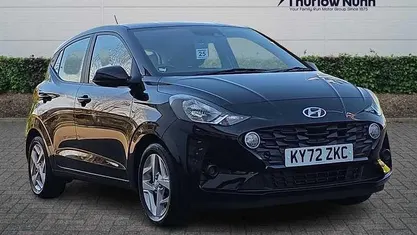 Used Hyundai i10 SE 84 HP (61 kW) 2022 Phantom black/black cloth Hatchback