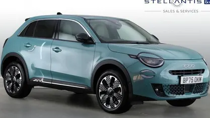 Used 2025 Fiat 600 La Prima SUV | £22,499 (Fair price)