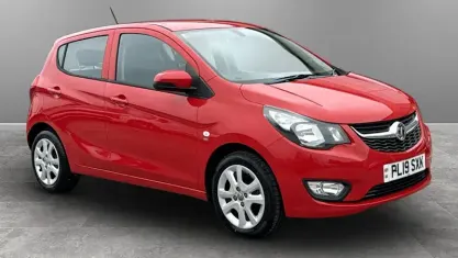 Used Vauxhall Viva 73 HP (53 kW) 2019 Red Hatchback