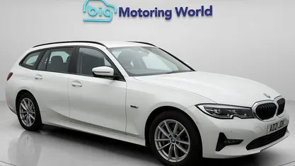 White Used 2021 BMW 330e Estate | £17,300 (Good price)