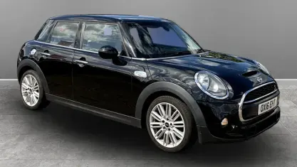 Używany Mini Cooper S Hatch 192 KM (141 kW) 2017 Hatchback