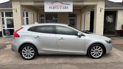 Used Volvo V40 SE Lux 150 HP (110 kW) 2015 Silver Hatchback