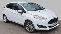 White Used 2017 Ford Fiesta Titanium Hatchback | £5,180 (Fair price)