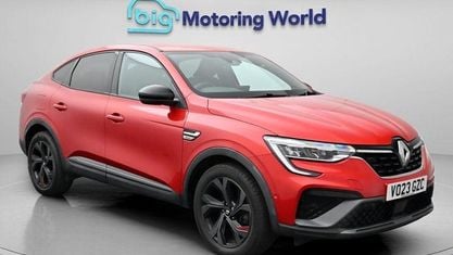 Używany Renault Arkana R.S. 145 KM (106 kW) 2022 Czerwony SUV