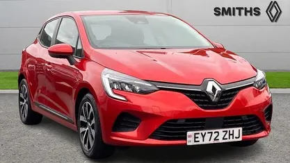 Used 2022 Renault Clio V Iconic Hatchback | £14,390 (Fair price)