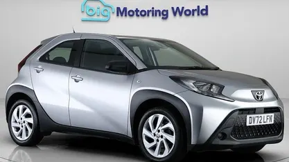 Used Toyota Aygo X PURE 72 HP (52 kW) 2025 SUV