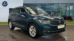 Nightshade blue metallic Used 2022 VW Tiguan Life SUV | £19,726 (Super price)