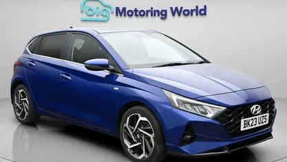 Używany Hyundai i20 Premium 101 KM (74 kW) 2023 Niebieski Hatchback