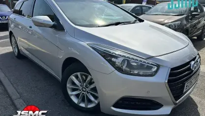 Usado Hyundai i40 SE 141 CV (103 kW) 2017 Plateado Familiar