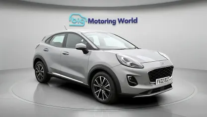 Begagnad Ford Puma Titanium 125 HK (91 kW) 2022 Silver SUV