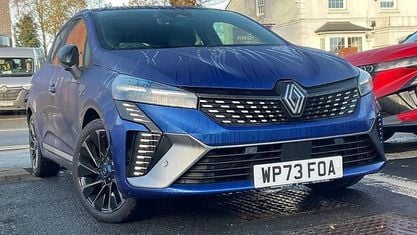 Używany Renault Clio V Esprit Alpine 143 KM (105 kW) 2025 Hatchback
