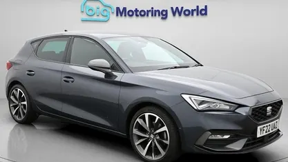 Begagnad Seat Leon FR Sport 131 HK (96 kW) 2022 Grå Halvkombi