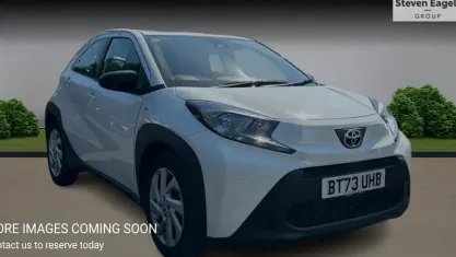 Used Toyota Aygo X PURE 72 HP (52 kW) 2025 SUV