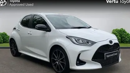 Used Toyota Yaris Hybrid Sport 116 HP (85 kW) 2023 White Hatchback