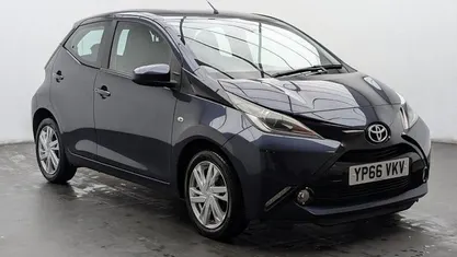 Blue Used 2016 Toyota Aygo x-press Hatchback | £9,250 (Fair price)