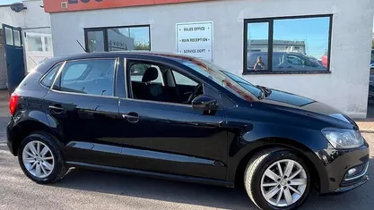 Used VW Polo SE 90 HP (66 kW) 2015 Hatchback