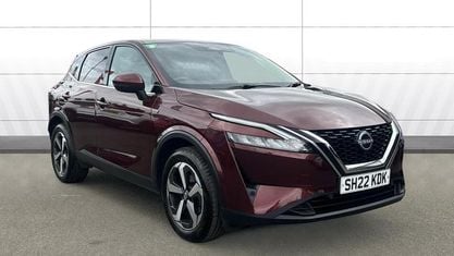 Usado Nissan Qashqai N-Connecta 158 CV (116 kW) 2022 Rojo SUV