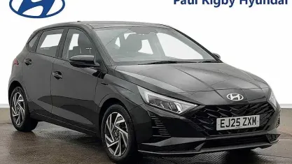 Used Hyundai i20 Advanced 101 HP (74 kW) 2025 Black Hatchback