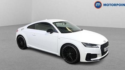 Begagnad Audi TT Black Edition 197 HK (144 kW) 2024 Sportkupé