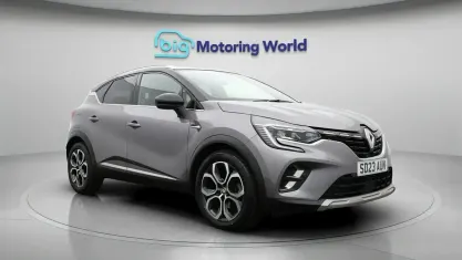 Used Renault Captur Techno 145 HP (106 kW) 2023 Grey/black SUV