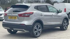 Silver Used 2017 Nissan Qashqai N-Connecta SUV | £10,624 (Fair price)
