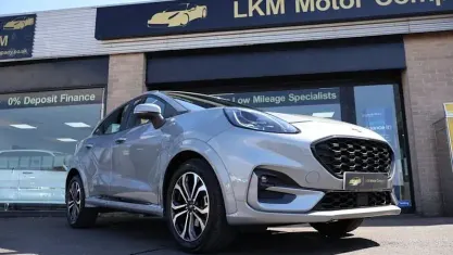 Usado Ford Puma ST-Line 125 HP (91 kW) 2023 Prateado SUV
