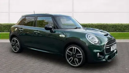 Gebraucht Mini Cooper S Hatch 192 PS (141 kW) 2018 Grün Kleinwagen