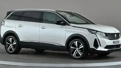 Used Peugeot 5008 GT 131 HP (96 kW) 2023 White SUV