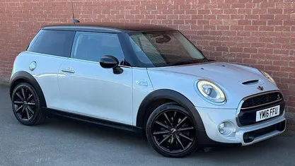 Used Mini Cooper S Hatch 170 HP (125 kW) 2017 Hatchback