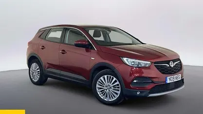 Used Vauxhall Grandland X S 131 HP (96 kW) 2019 Red SUV