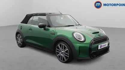 Begagnad Mini Cooper S Cabriolet Exclusive 178 HK (130 kW) 2022 Grön Cab