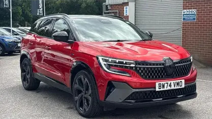 Used Renault Austral Techno Esprit Alpine 200 HP (147 kW) 2025 Red/black  SUV