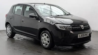 Used Dacia Sandero Essentiel 75 HP (55 kW) 2019 Black Hatchback