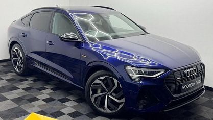 Begagnad Audi e-tron Sportback Black Edition 230 kW (313 HK) 2022 SUV