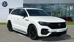 Pure white Used 2023 VW Touareg Black Edition SUV | £47,581 (Fair price)