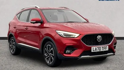 Used MG ZS Exclusive 106 HP (77 kW) 2023 Red Hatchback